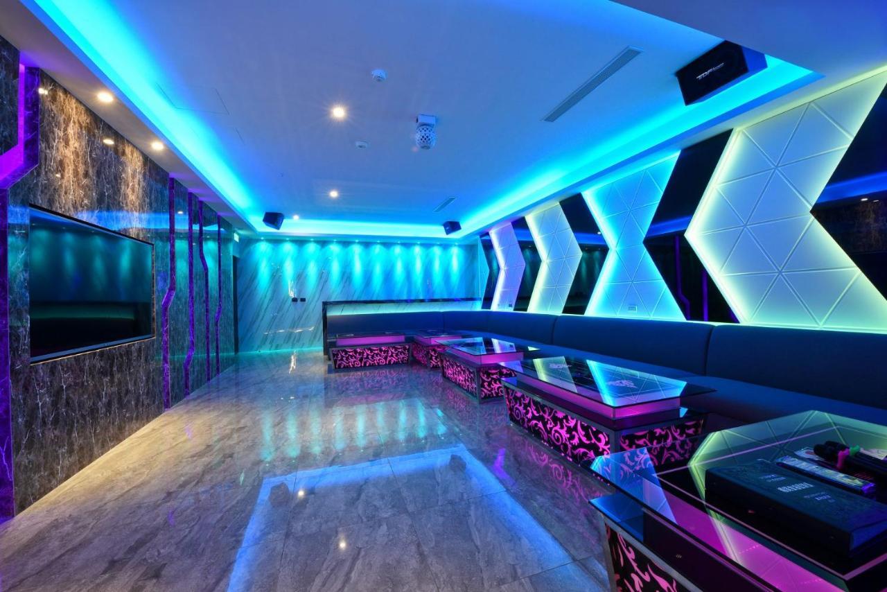 W3 Motel Luzhu Buitenkant foto